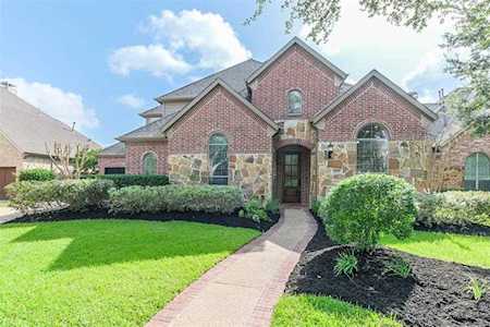 1311 Alleyan Trl Sugar Land, TX 77479