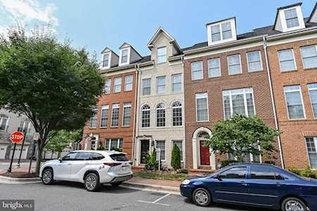 5230 Harold Secord St Alexandria, VA 22304