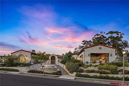 4824 Surrey Dr Corona Del Mar, CA 92625