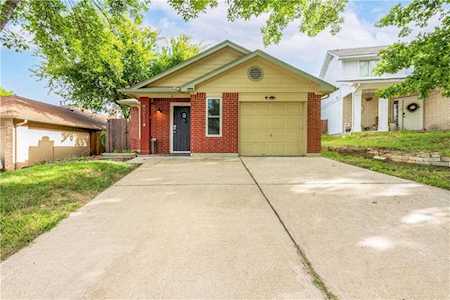 9011 Wellesley DR Austin, TX 78754