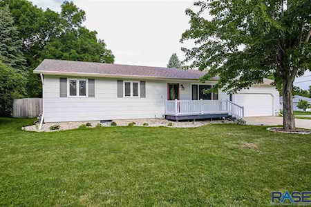 1501 S Suburban Dr Sioux Falls, SD 57110