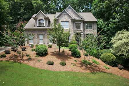 104 Grandcrest Dr Suwanee, GA 30024