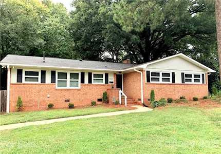 4527 Wedgewood Dr Charlotte, NC 28210