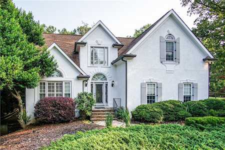5382 Whitaker Trl NW Acworth, GA 30101