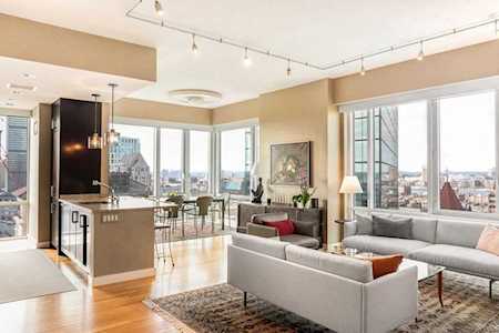 400 Stuart St #20E Boston, MA 02116