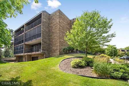 35 Nathan Lane N #124 Plymouth, MN 55441