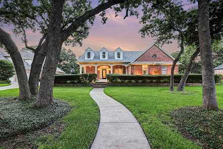 2802 Yorkshire Lane Southlake, TX 76092