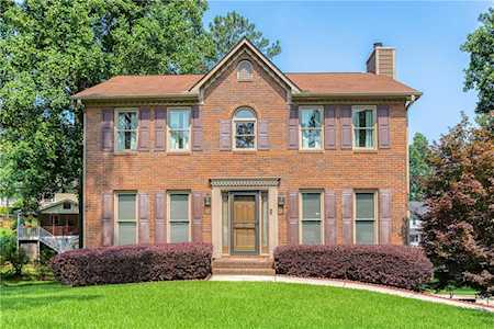 4609 Pine Harbor Ct NE Kennesaw, GA 30144