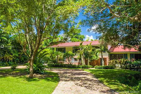 13400 SW 66th Ave Pinecrest, FL 33156