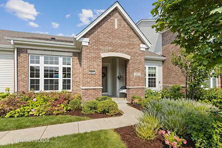 2622 Avondale Circle Naperville, IL 60564