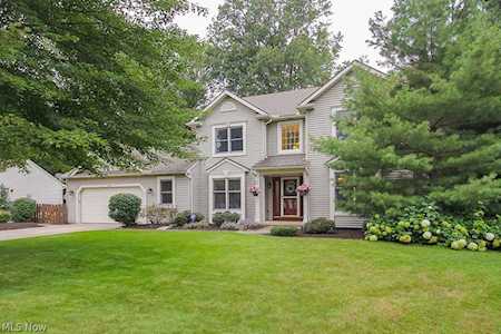 420 Nantucket Dr Avon Lake, OH 44012