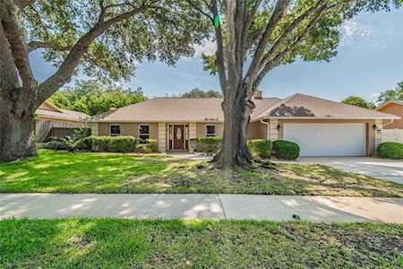 1013 Howell Harbor Dr Casselberry, FL 32707