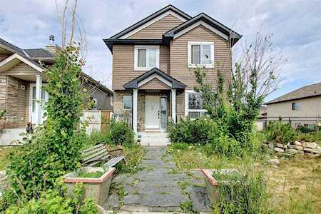 115 Saddlemont Way NE Calgary, AB T3J 4V3