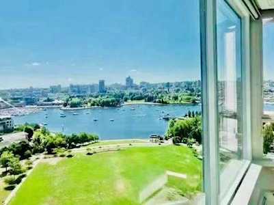 388 Drake Street #1905 Vancouver, BC V6B 6A8