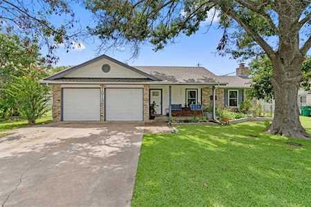 1013 Yorkshire ST Pflugerville, TX 78660
