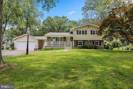 2713 Brinkleigh Dr Ellicott City, MD 21042