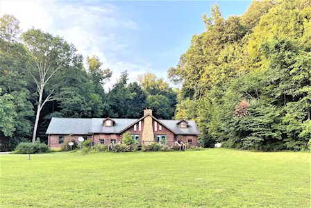 371 Mossy Bluff Rd Stewart, TN 37175