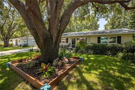 210 NW Lincoln CIRCLE N St. Petersburg, FL 33702