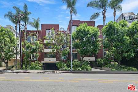 410 S Barrington Ave #206 Los Angeles, CA 90049