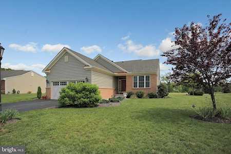 156 Woodhaven Dr Gettysburg, PA 17325