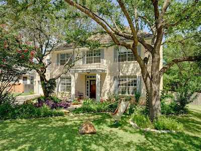 1613 Chesterwood CV Austin, TX 78746