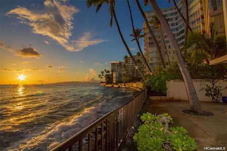 2987 Kalakaua Avenue #104 Honolulu, HI 96815
