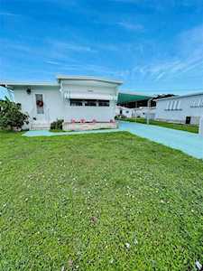5027 Winged Foot Ave Sarasota, FL 34234
