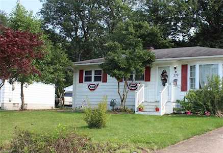 379 Erieview Blvd Sheffield Lake, OH 44054