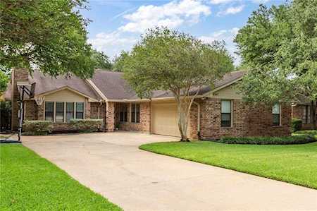 3707 Apache Forest DR Austin, TX 78739