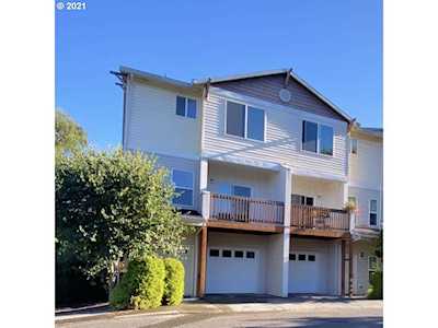 4609 NE 118th Ave #1 Portland, OR 97220