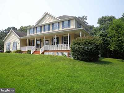 11207 Dancer Ct Lusby, MD 20657