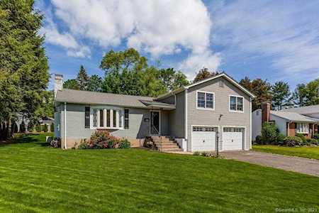 112 West Ridge Drive West Hartford, CT 06117