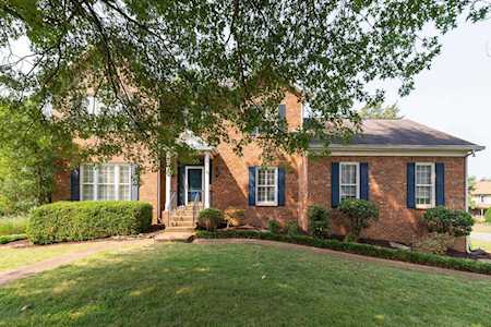 109 Buffalo Run Goodlettsville, TN 37072