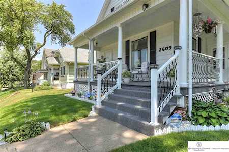 2609 S 33 St Omaha, NE 68105