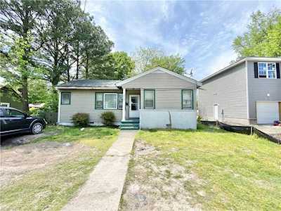 1912 Deep Creek Blvd Portsmouth, VA 23704