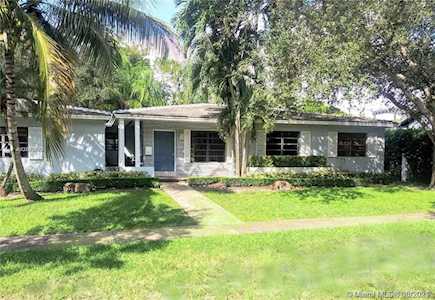 635 Viznar Ave Coral Gables, FL 33143
