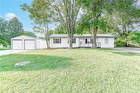 1317 Royal Dr Bentonville, AR 72712