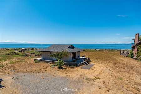 4481 N Moran Beach Ln Oak Harbor, WA 98277
