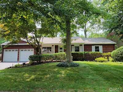173 Fern Road East Brunswick, NJ 08816