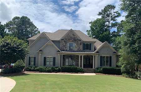 2301 Starr Lake Dr Acworth, GA 30101