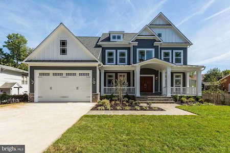 5606 Beachview Creek Dr Woodbridge, VA 22192