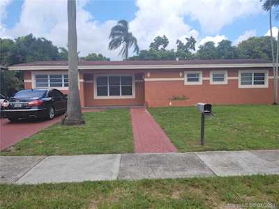 18921 NW 11th Ave Miami Gardens, FL 33169