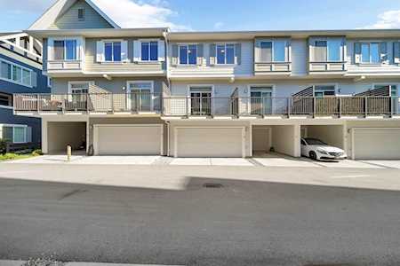 16678 25 Avenue #72 Surrey, BC V3Z 0Z2