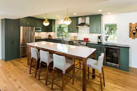 2035 Kelly Drive Golden Valley, MN 55427
