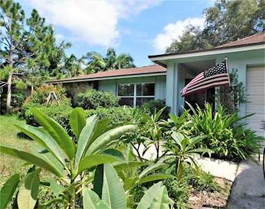 710 Wild Oak Ln Palm Harbor, FL 34683
