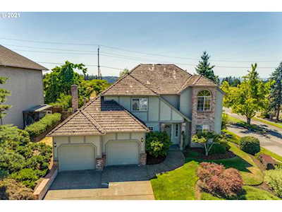 6148 Churchill Downs Dr West Linn, OR 97068