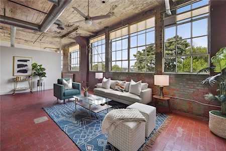 881 Memorial Dr SE #215 Atlanta, GA 30316