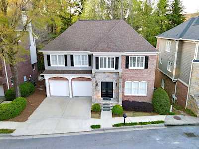 1158 Fairway Gardens NE Brookhaven, GA 30319