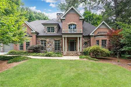 3037 Rockingham Dr NW Atlanta, GA 30327