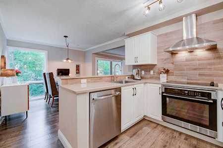 6115 Lincoln Drive #153 Edina, MN 55436